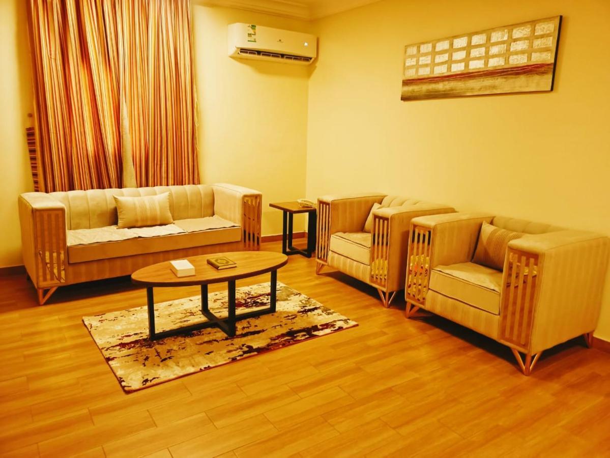 Taraf Yanbu 2 Aparthotel Exterior photo