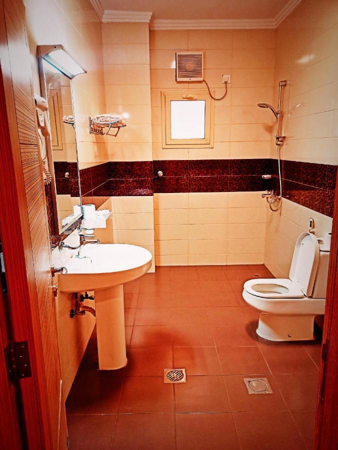 Taraf Yanbu 2 Aparthotel Exterior photo